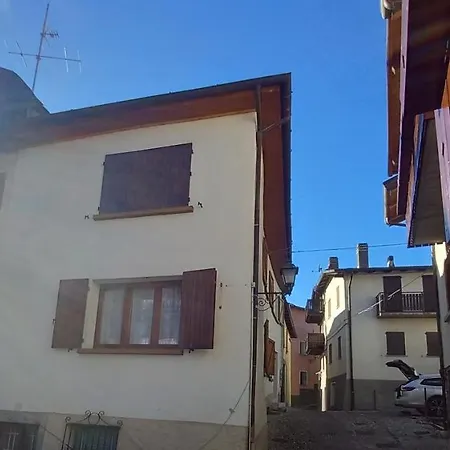 La Casa Del Giova Apartament Temù